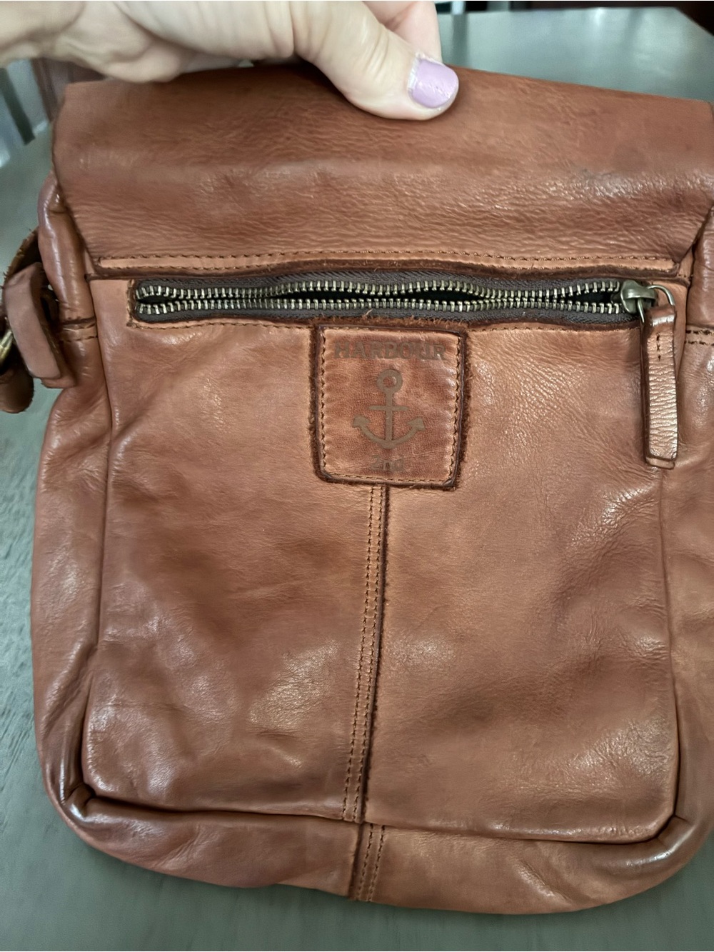 Men's Leather Messenger Bag in Rust Brown - Classic Crossbody - Picture 3 of 10
